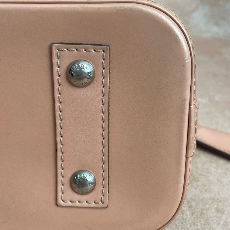 LV/路易威登 Alma BB貝殼包 粉色水波纹貝殼bb-14