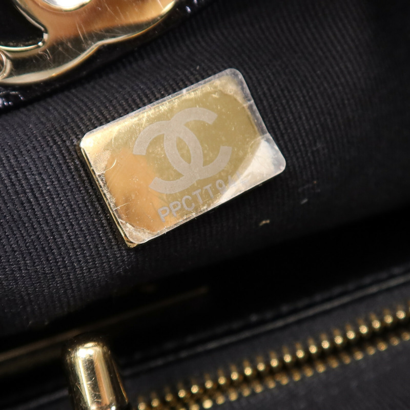 CHANEL 牛皮皮革Chanel 31金扣鏈帶肩背袋-12