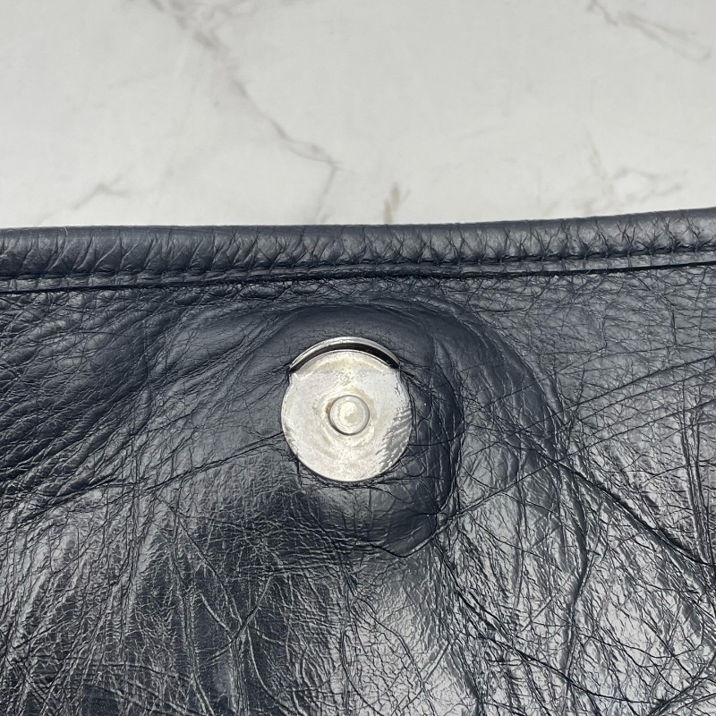 YSL NIKI中號 黑銀油蠟皮 肩背包-11