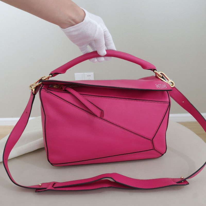 Loewe Puzzle玫紅色 中號-0