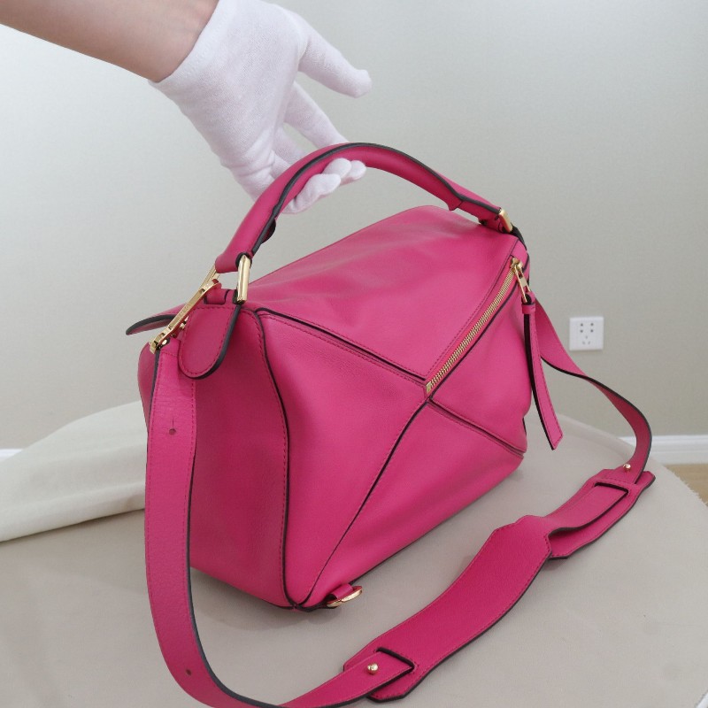 Loewe Puzzle玫紅色 中號-1