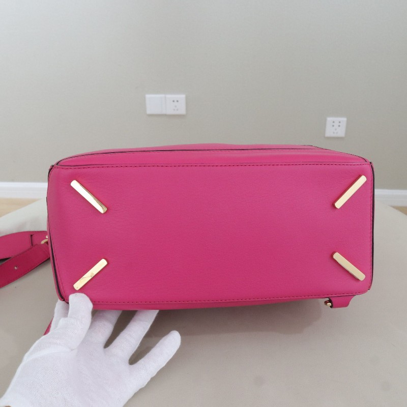 Loewe Puzzle玫紅色 中號-4