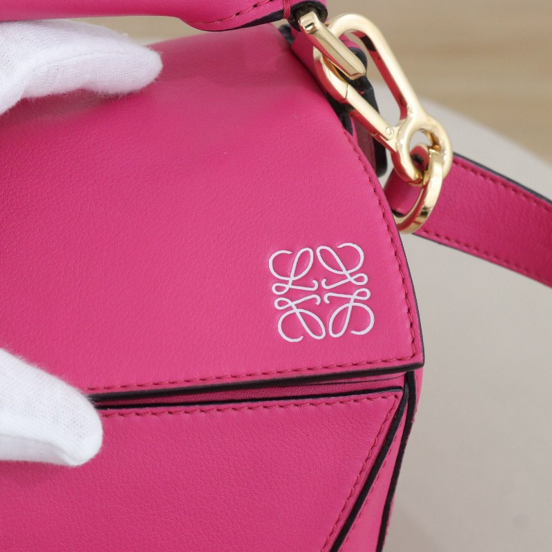 Loewe Puzzle玫紅色 中號-6