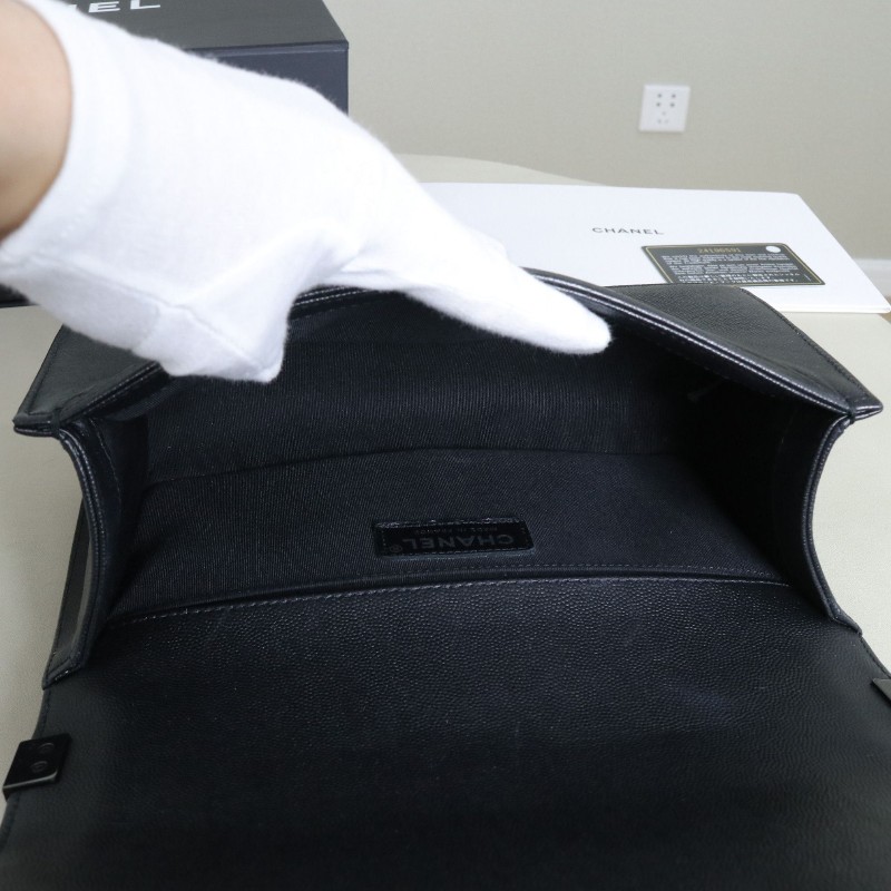 Chanel Leoby中號 So black全黑荔枝紋牛皮-10