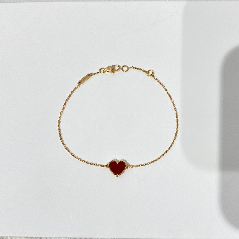 VCA 紅玉髓愛心手鏈-0