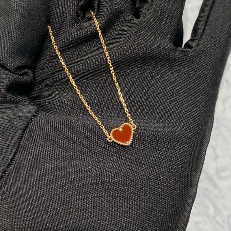 VCA 紅玉髓愛心手鏈-2