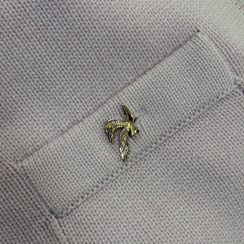 Chanel 粉色徽章紐扣羊絨毛衣開衫-9