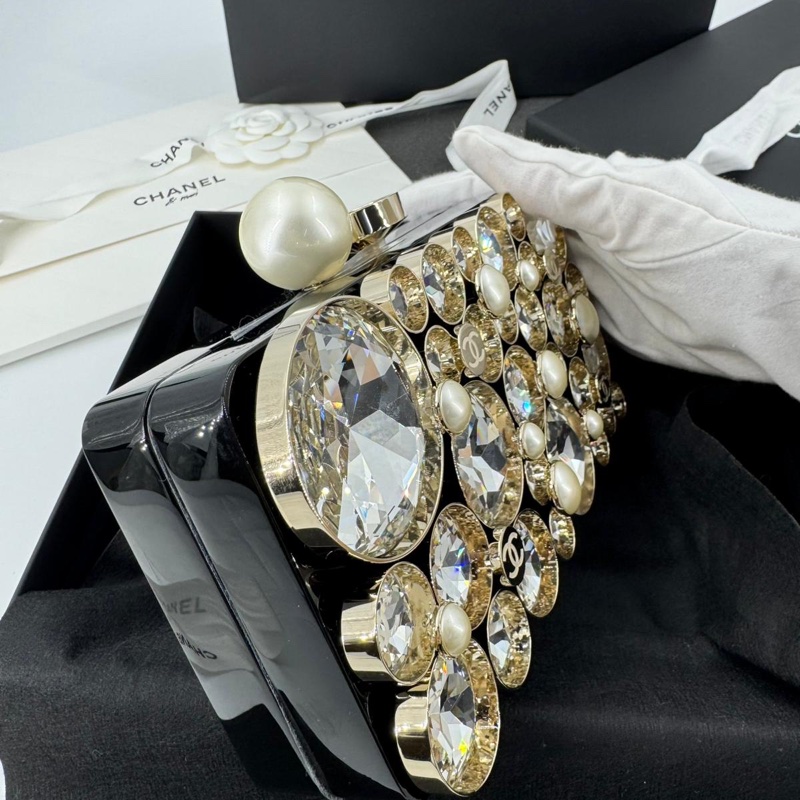 Chanel 2025/26 Plexi, Strass, Imitation Pearls & Gold-Tone Metal Black, Rhinestone & Golden Evening Bag-5