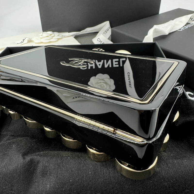 Chanel 2025/26 Plexi, Strass, Imitation Pearls & Gold-Tone Metal Black, Rhinestone & Golden Evening Bag-9