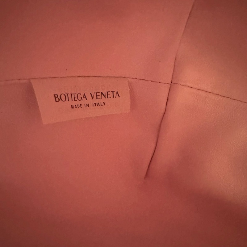 全新 BV 葆蝶家 Wallace 編織 牛皮革 手提包 水洗  尺寸：20x9x13-5