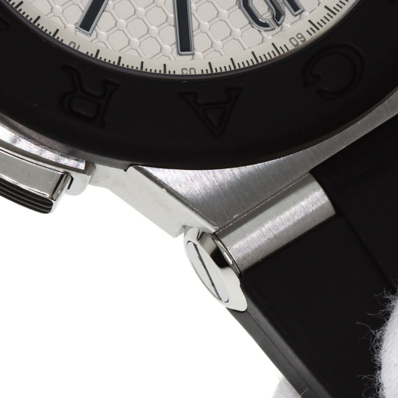 寶格麗 DG42SVCH Diagono 男士計時腕錶，精鋼錶殼搭配橡膠錶帶-17