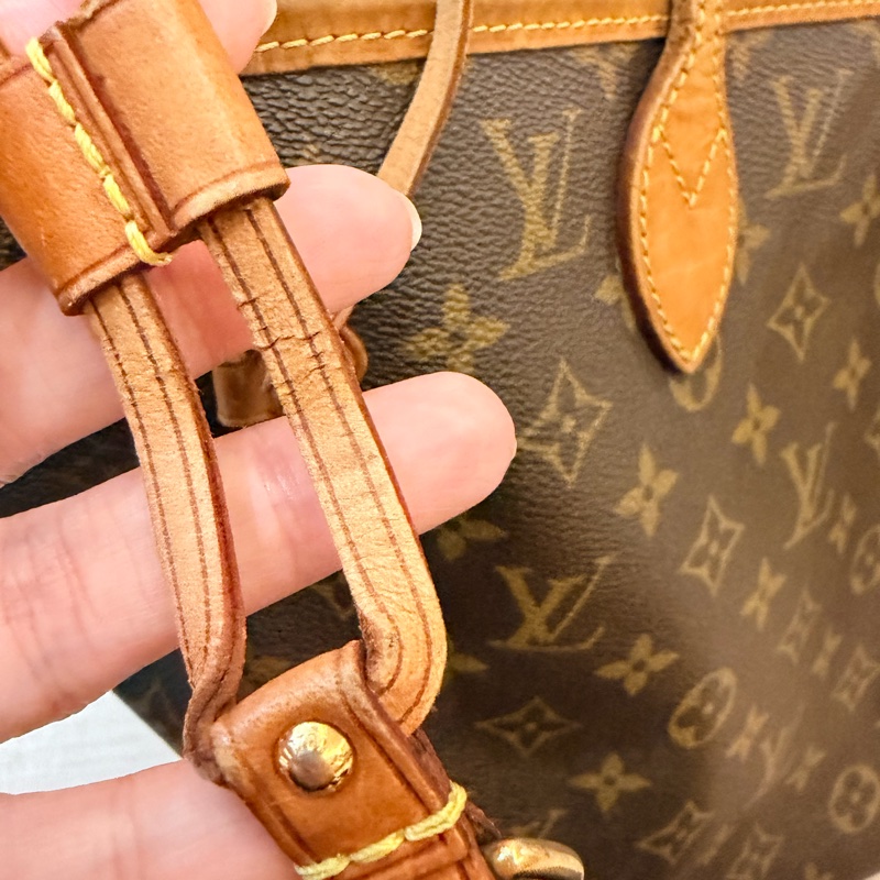 LOUIS VUITTON-12