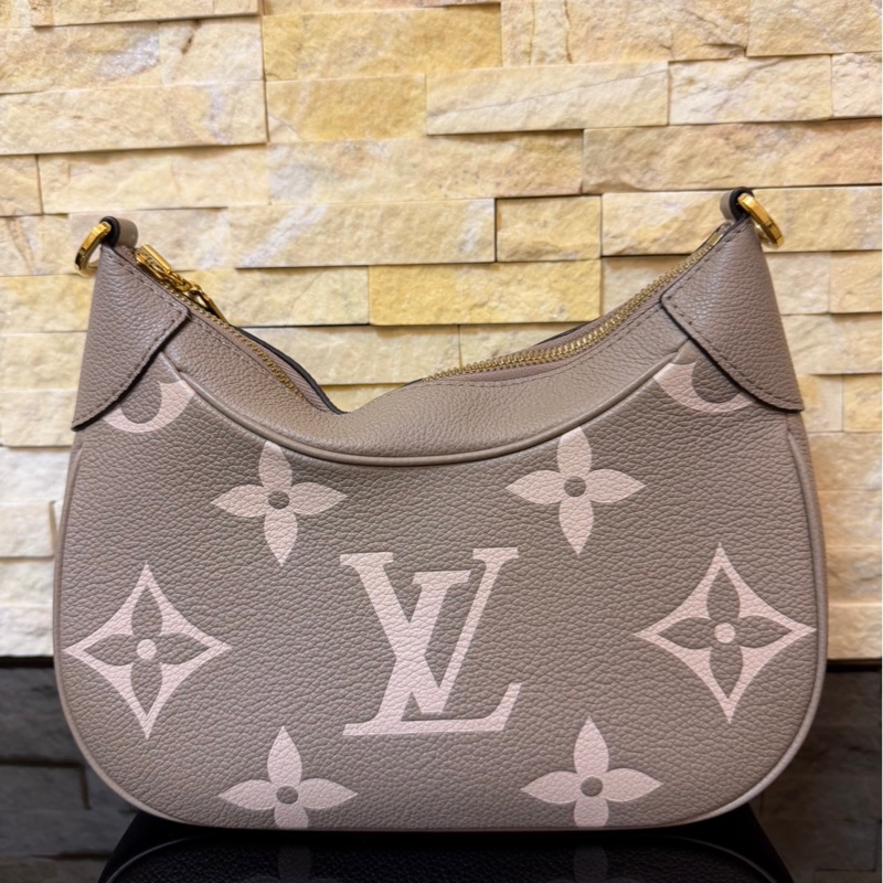 LV M46112 bagatelle大象灰壓花牛角包 手提包 斜背包-6