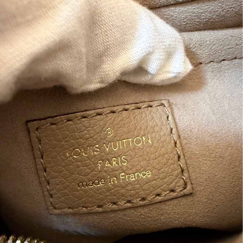 LV M46112 bagatelle大象灰壓花牛角包 手提包 斜背包-19