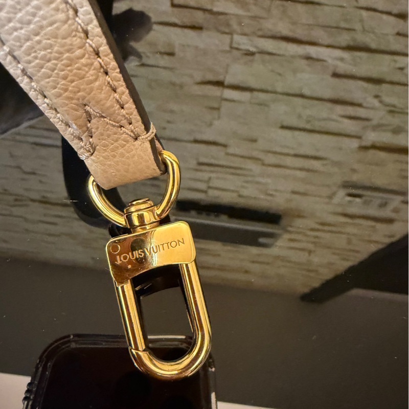 LV M46112 bagatelle大象灰壓花牛角包 手提包 斜背包-21