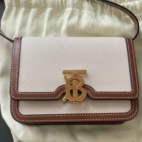 Burberry TB包