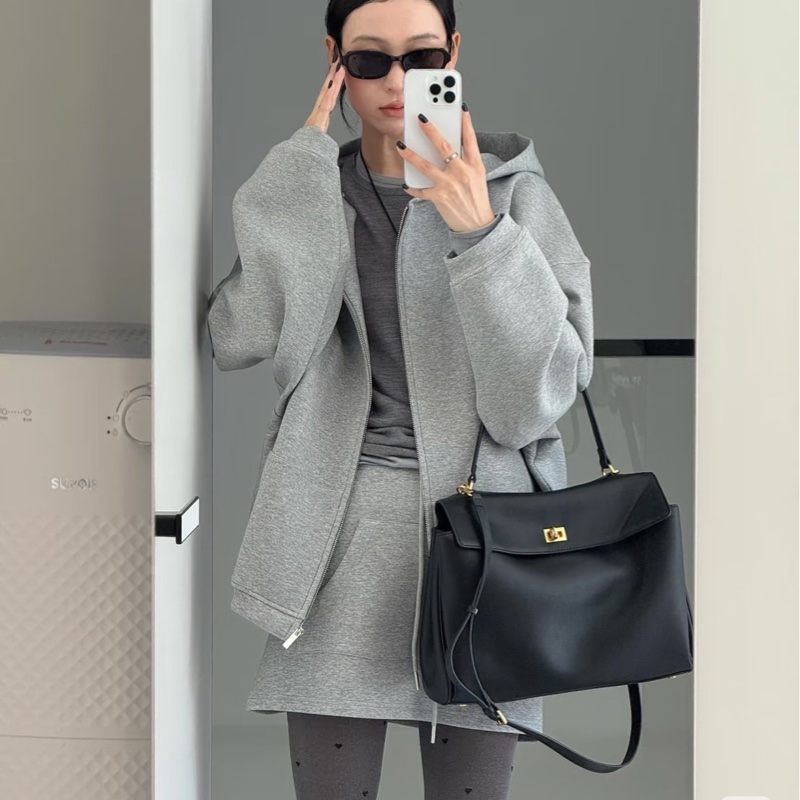 #大全配🈶台灣購證 #專櫃15萬 巴黎世家黑金Rodeo 33cm #超甜💰出清割愛-3