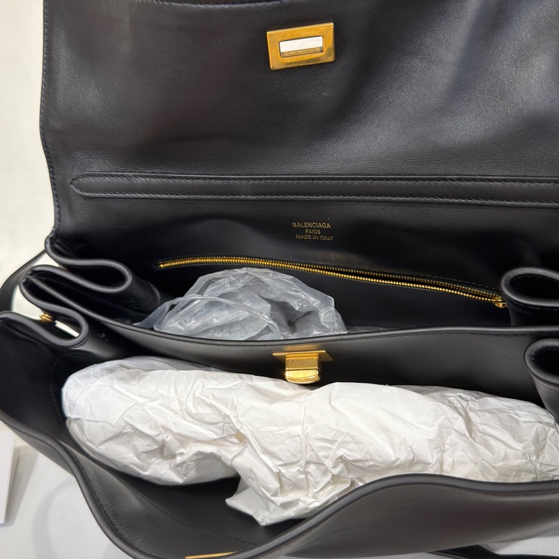 #大全配🈶台灣購證 #專櫃15萬 巴黎世家黑金Rodeo 33cm #超甜💰出清割愛-17