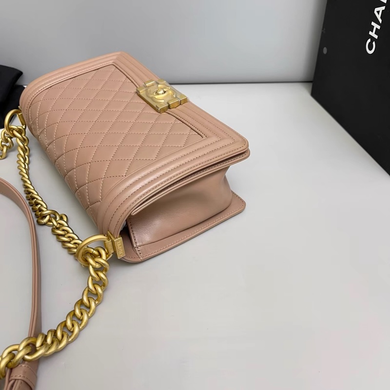 #大全配🈶購證 #閒置帶膜 香奈兒Leboy25中號 奶茶色金扣 #櫃上在售25萬多🔥-2