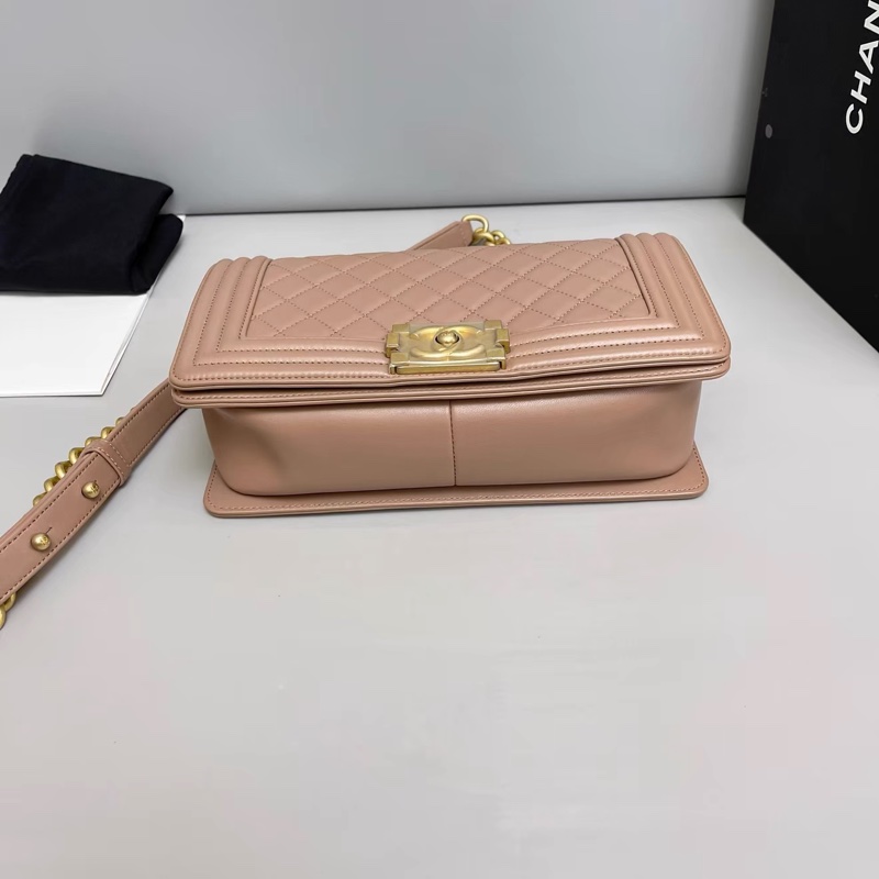 #大全配🈶購證 #閒置帶膜 香奈兒Leboy25中號 奶茶色金扣 #櫃上在售25萬多🔥-3