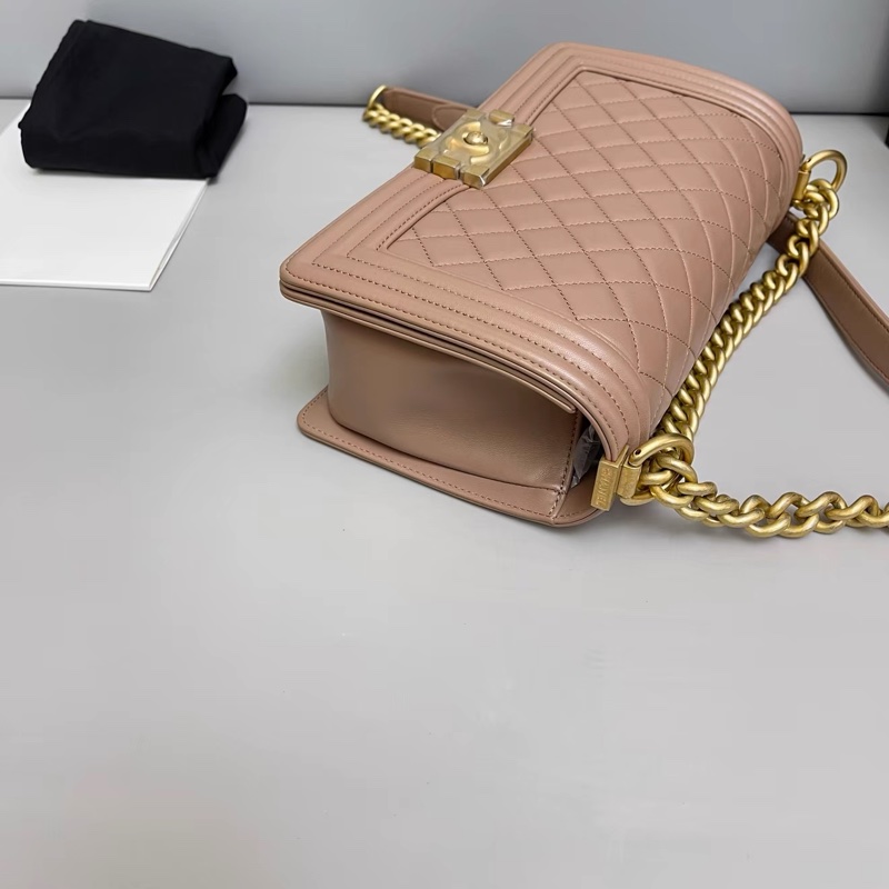 #大全配🈶購證 #閒置帶膜 香奈兒Leboy25中號 奶茶色金扣 #櫃上在售25萬多🔥-4