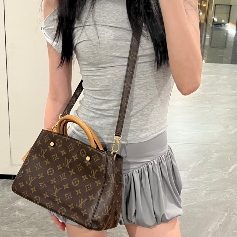 LV  經典MONTAIGNE  BB  系列三層  手提包  肩背包  斜背包  蒙田包  三用包-3