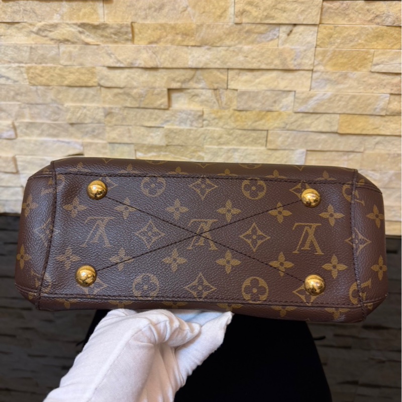 LV  經典MONTAIGNE  BB  系列三層  手提包  肩背包  斜背包  蒙田包  三用包-14
