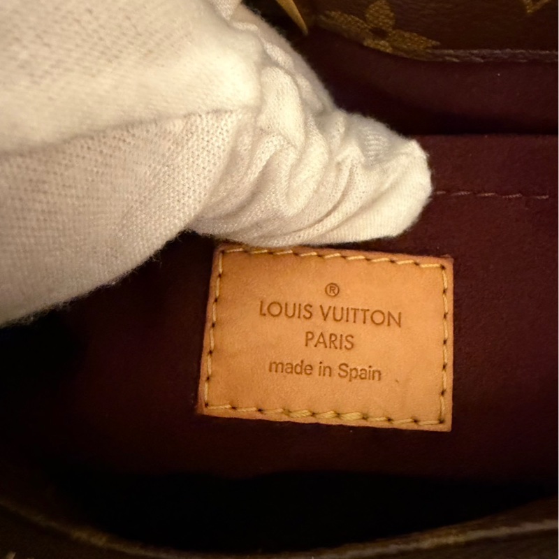 LV  經典MONTAIGNE  BB  系列三層  手提包  肩背包  斜背包  蒙田包  三用包-32