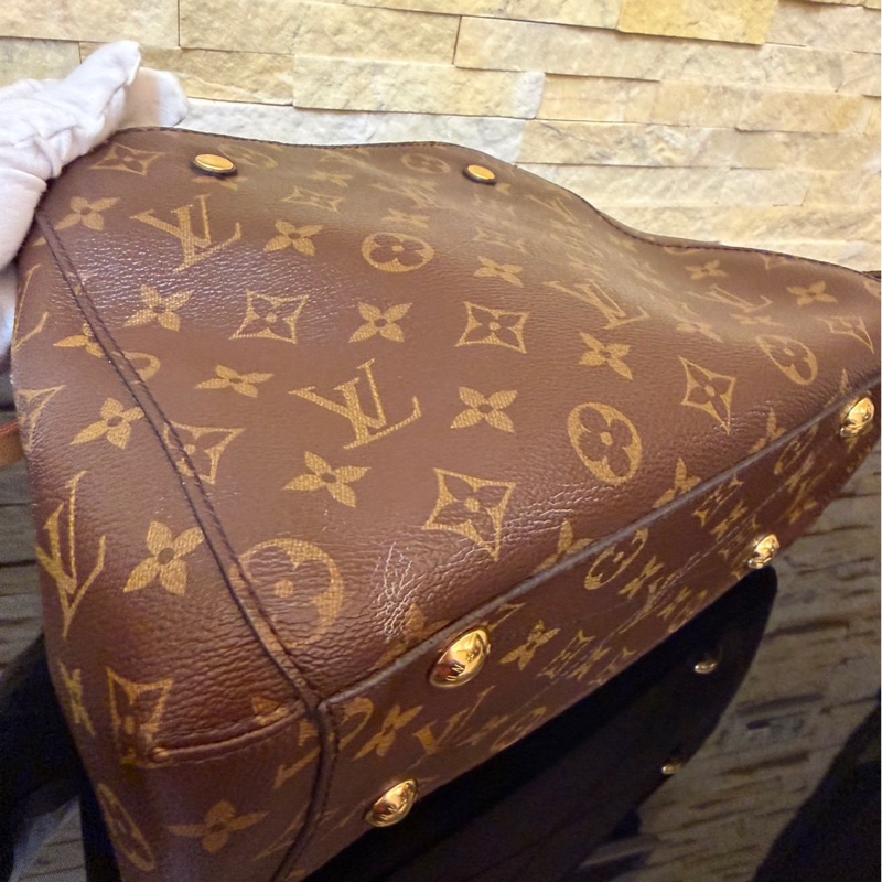 LV  經典MONTAIGNE  BB  系列三層  手提包  肩背包  斜背包  蒙田包  三用包-42