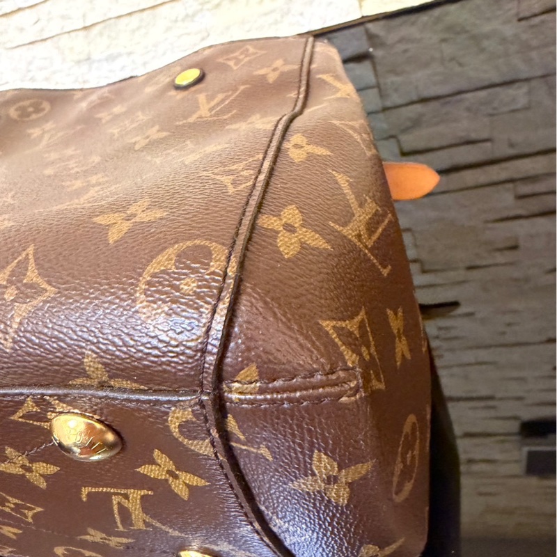 LV  經典MONTAIGNE  BB  系列三層  手提包  肩背包  斜背包  蒙田包  三用包-52