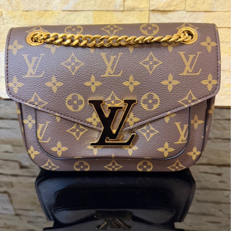 LV M45592經典 PASSY 系列 Monogram 帆布肩背包 斜背包-5