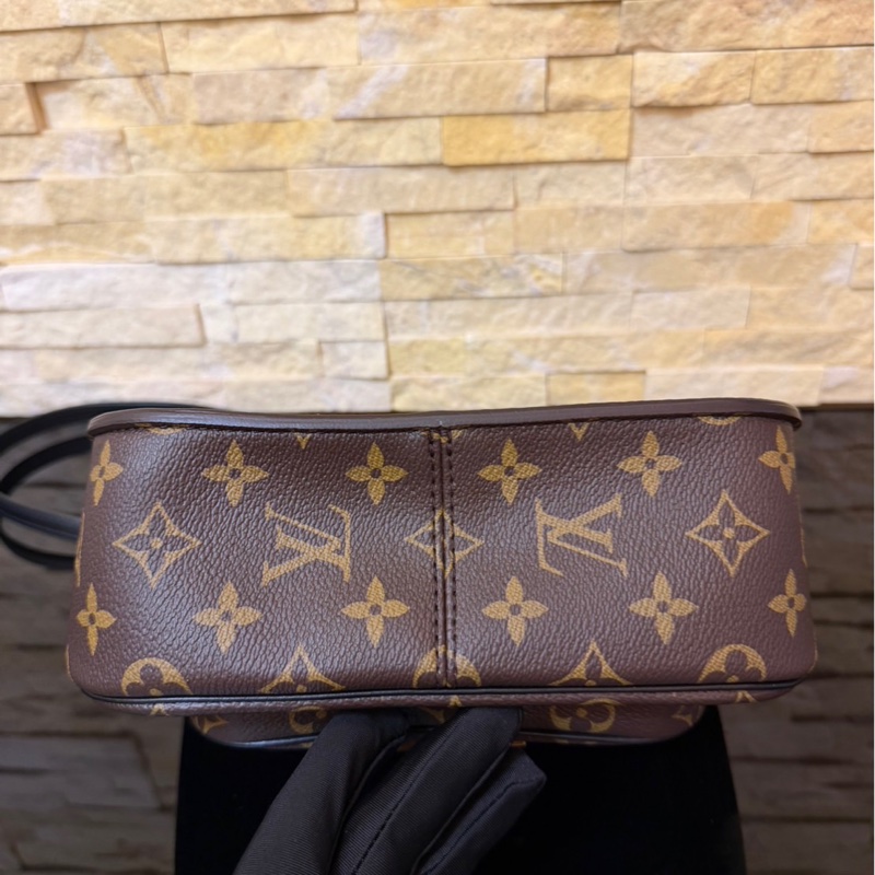 LV M45592經典 PASSY 系列 Monogram 帆布肩背包 斜背包-13