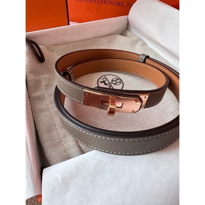 🌟全新25年台灣購🌟 原價3萬8 Kelly 18腰帶
大象灰金扣 可調節-7