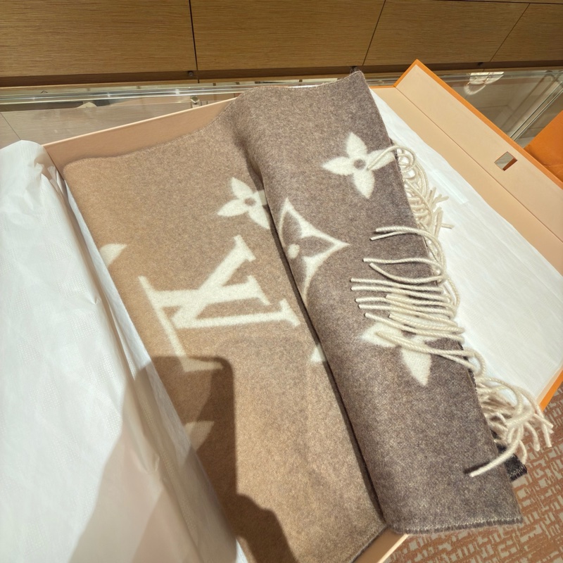 LV  Reykjavik Gradient漸變色羊絨圍巾-全新⭐️購於SOGO復興館-2