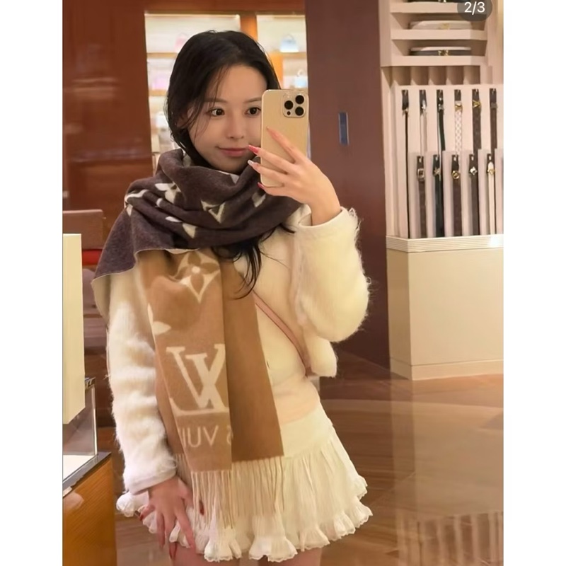 LV  Reykjavik Gradient漸變色羊絨圍巾-全新⭐️購於SOGO復興館-11