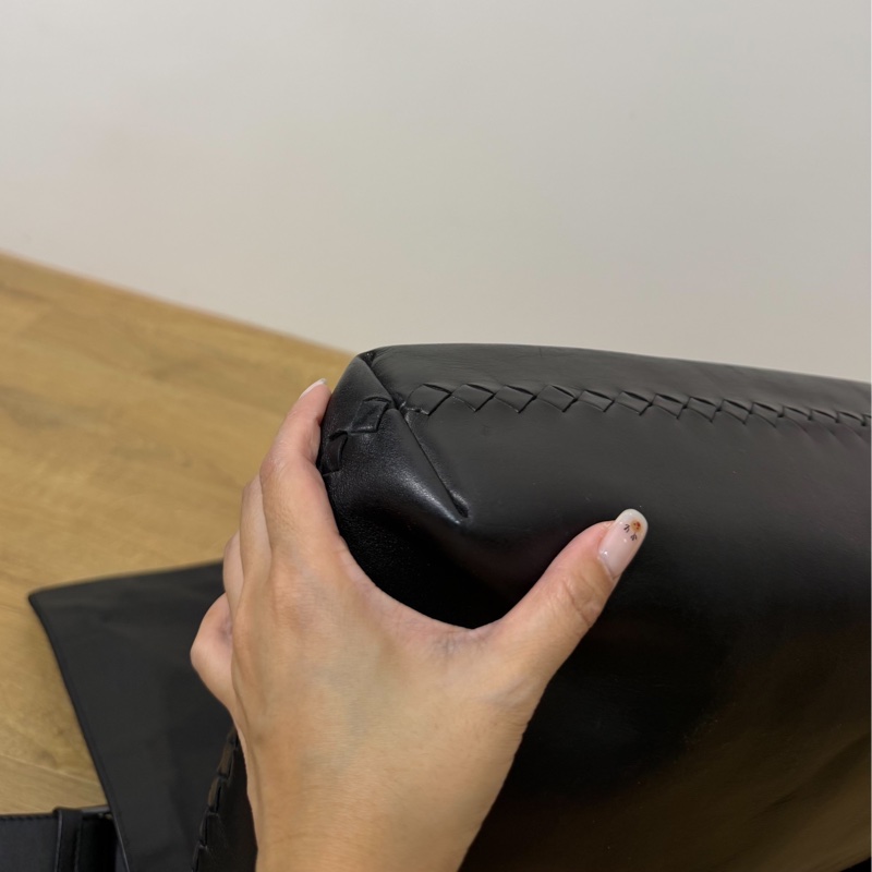 BV BOTTEGA VENETA 寶緹嘉 編織 黑色 公事包 斜背包 肩寬包 側背包 郵差包-12