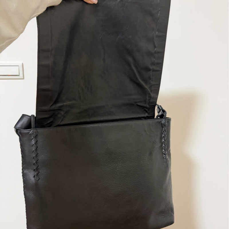 BV BOTTEGA VENETA 寶緹嘉 編織 黑色 公事包 斜背包 肩寬包 側背包 郵差包-18