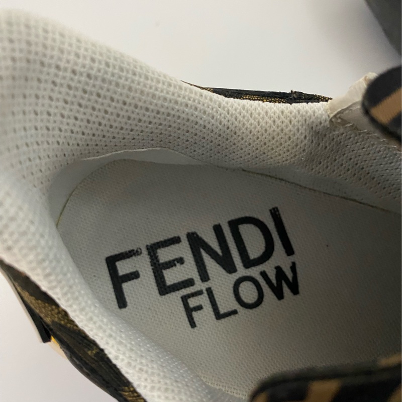 FENDI Sneakers-16