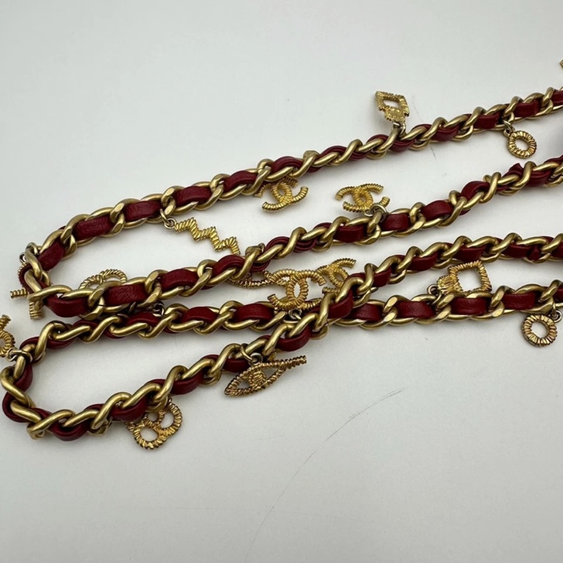 Chanel香奈兒埃及風水桶包，紅色小牛皮，金色五金-9