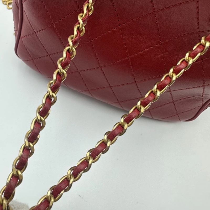 Chanel香奈兒埃及風水桶包，紅色小牛皮，金色五金-10