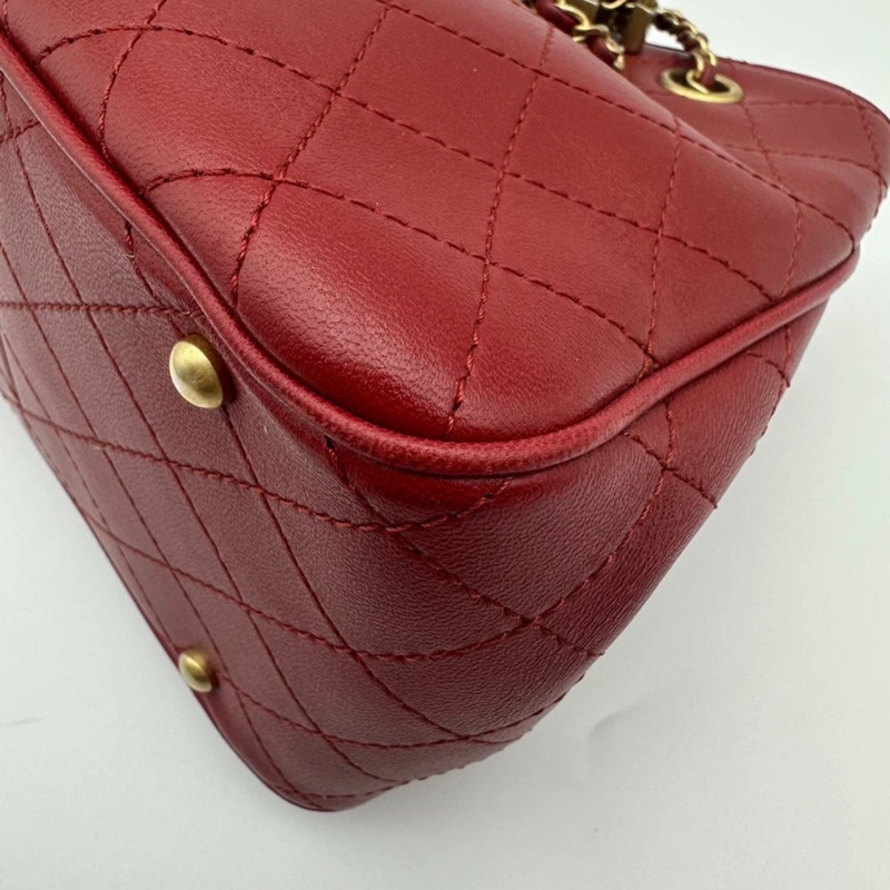 Chanel香奈兒埃及風水桶包，紅色小牛皮，金色五金-16