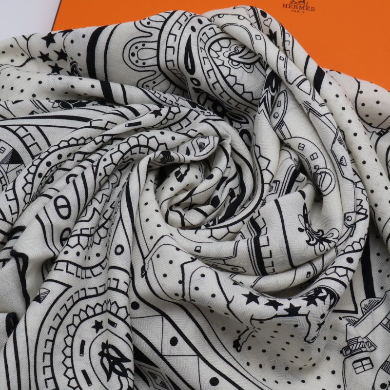 HERMES Cheval de Coeur Bandana披肩 140 - 黑白-4