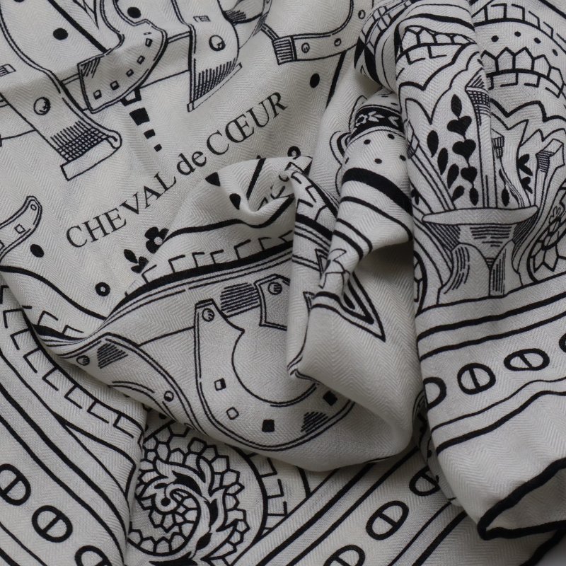 HERMES Cheval de Coeur Bandana披肩 140 - 黑白-5