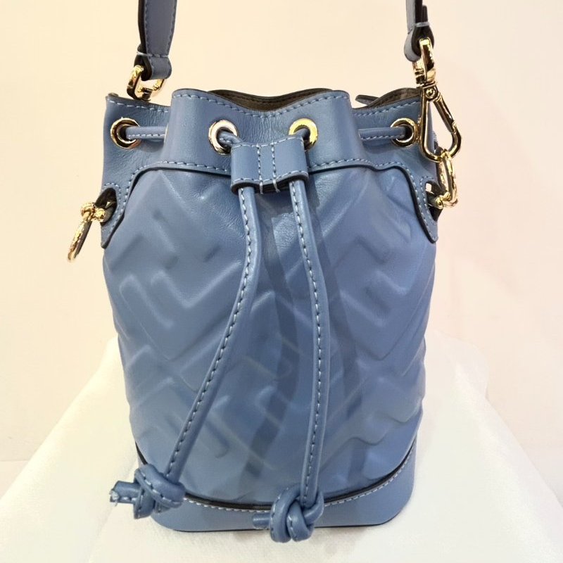 FENDI藍牛皮壓紋水桶二用-0