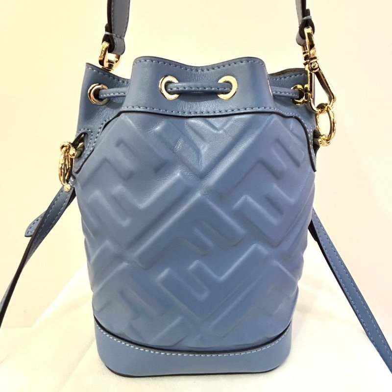 FENDI藍牛皮壓紋水桶二用-1