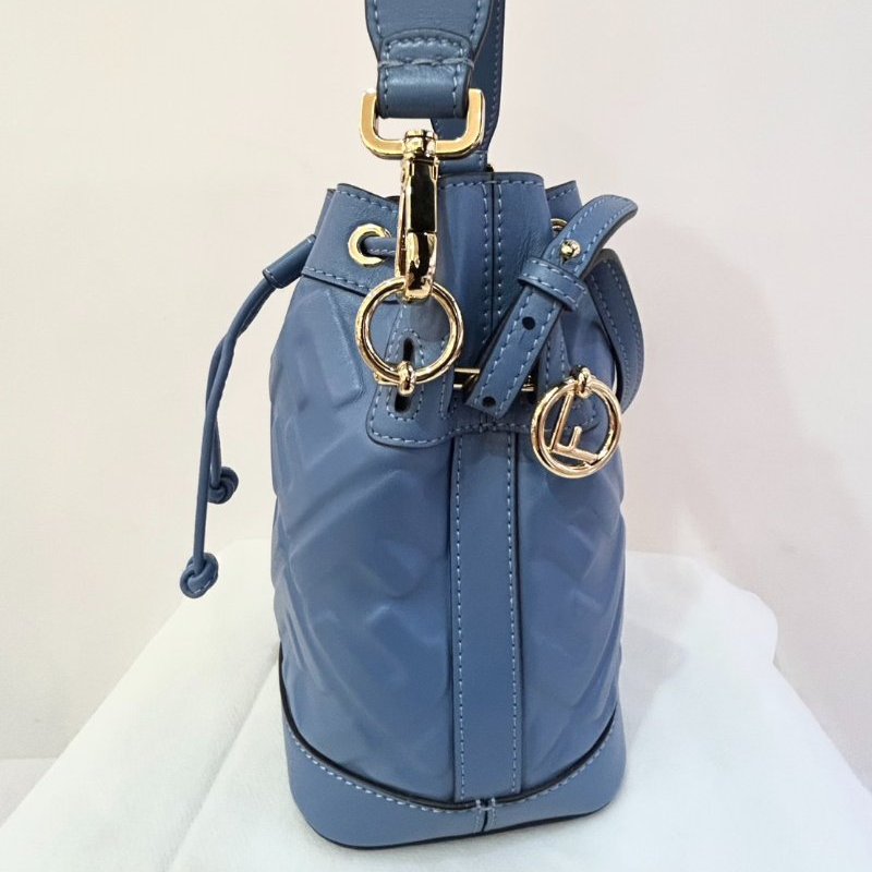 FENDI藍牛皮壓紋水桶二用-2