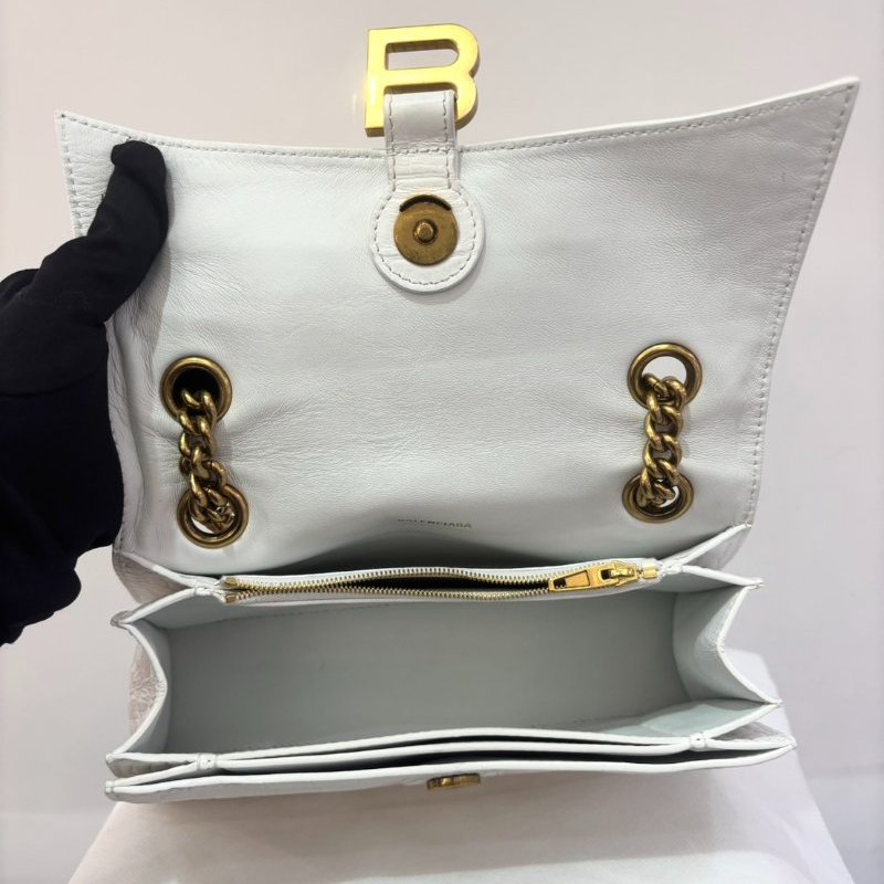 BALENCIAGA白鱷魚壓紋沙漏掀蓋鍊包-5
