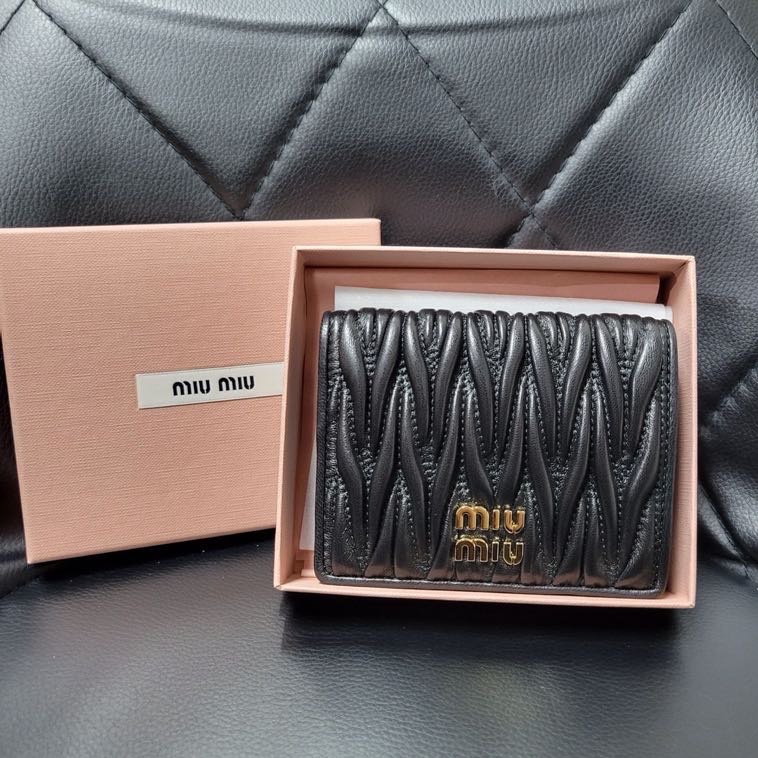 Miu Miu 錢包 黑色-2