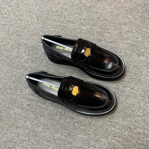 Miu Miu 金幣 樂福鞋#37.5