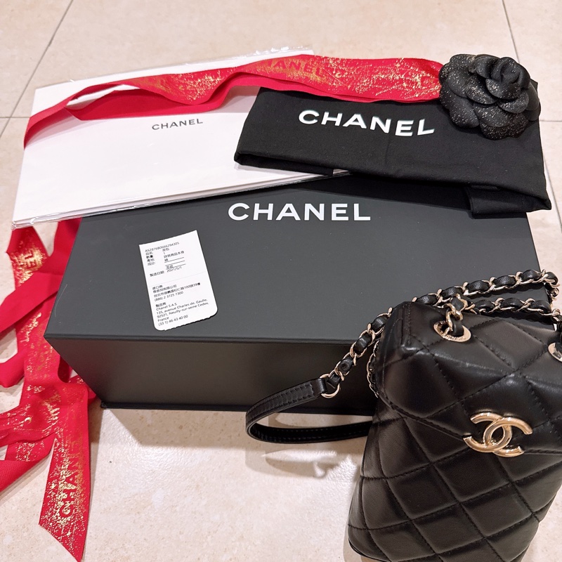 Chanel 香奈兒-經典口蓋鏈帶手機包 (Classic Flap Phone Holder)-0